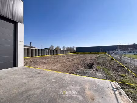 braakliggende grond voor de bouw van magazijn(en) mét of zonder woning. géén bouwverplicht