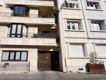 emplacement de parking rue sextius michel paris 15è