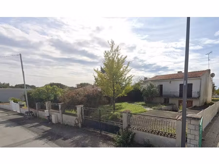 vente maison 6 pièces à avrille (85440)  214 500 €