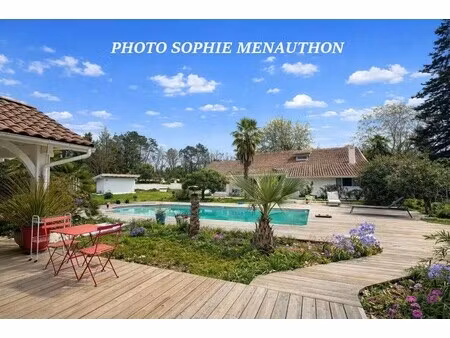 maison de luxe à vendre à pontonx-sur-l'adour : 690 000 € | 280m²