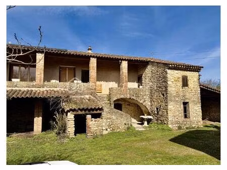 mas de 2 600 m² à saint-christol-les-ales