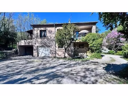 maison de 119 m² à la celle