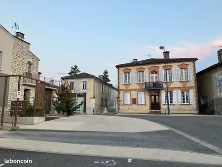 immeuble de rapport rentabilité brute - 12°/. à 15°/. - 6 lots