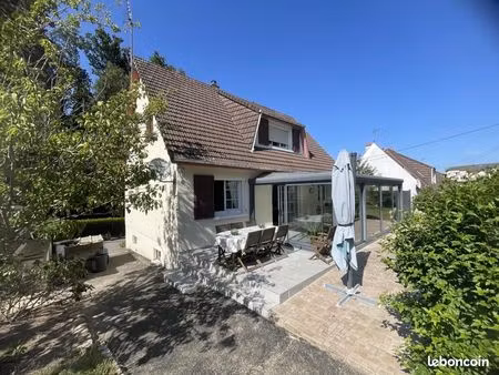 pavillon 6 pièces 128 m²