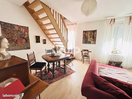 immeuble 154 m² sallaumines