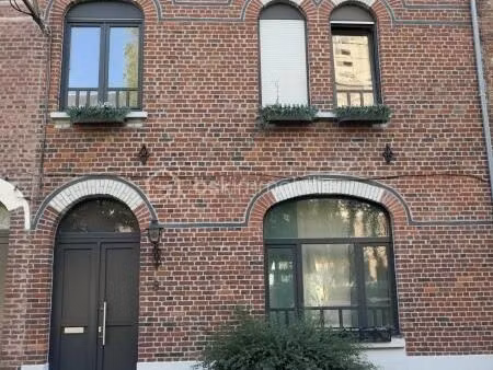 maison 6 pièces 190 m²