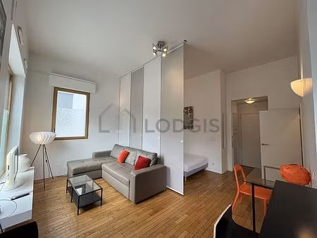studio meublé avec ascenseur et local à vélos