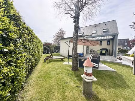 maison traditionnelle de 113 m² à montreuil-le-gast