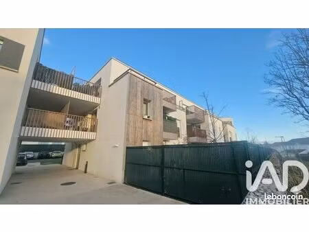 studio 1 pièce 28 m²