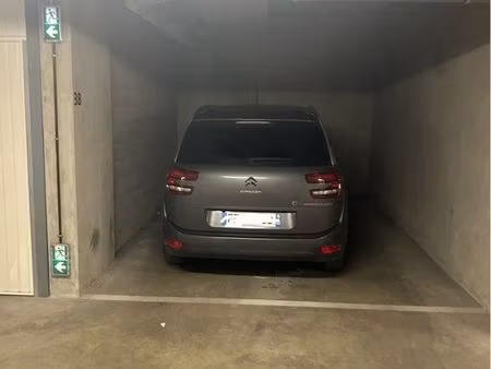 location place de parking
