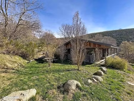 chalet 4 pièces 85 m²