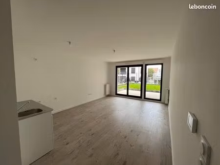 appartement récent 3 piéces 62m2 jardin 45m2 face gare