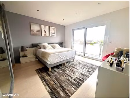 maison toit terrasse 156m2