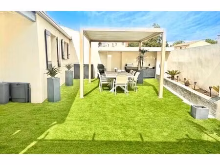 villa rénovée avec studio indépendant à lunel