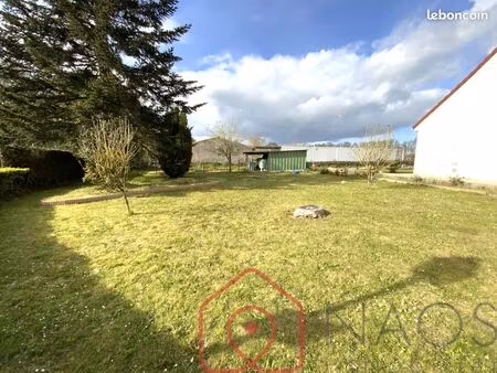 terrain 530 m² le cellier