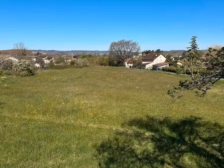 terrain constructible de 2183m2