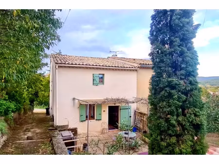 maison de caractère avec jardin et dépendance