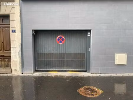 à vendre – place de parking en sous-sol sécurisé – lyon 9e (valmy)