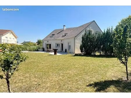 maison 7 pièces 213 m²