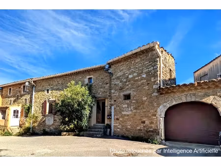 entre gard et ardèche  maison de village de 115 m² avec terrasse et jardin - vue  calme et