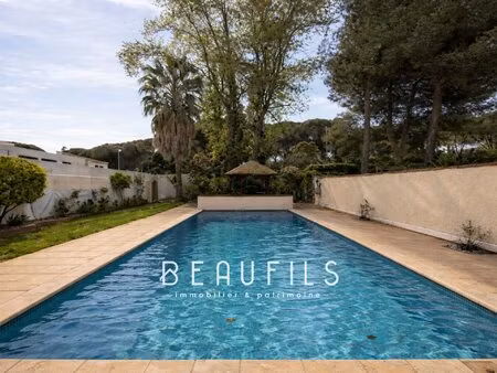 villa 174 m2 avec piscine chauffée sur terrain de 854 m2 5 chambres la grande-motte