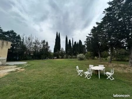 terrain 1835 m2 sur barbentane