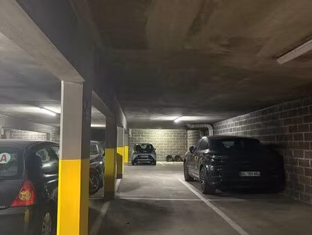 location place de parking