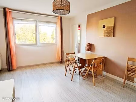 appartement à louer 26 m² 655 euros