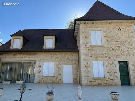 location maison saisonnière