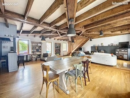 appartement . 5 pièces . 146m2