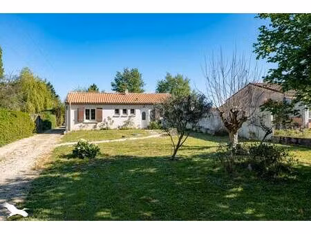 vente maison 7 pièces 119 m² varzay (17460)