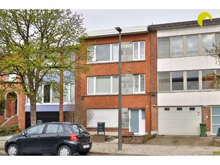 appartement te koop in wilrijk met 2 slaapkamers