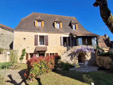 vente maison 5 pièces 131 m² à saint-cyprien (24220)  235 400 €