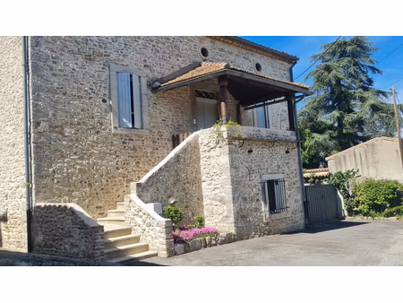tornac   maison en pierres de 10 pièces de 232 m2 dans un quartier calme. proche d'anduze