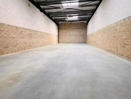 location local d’activités plaisir 78370 506m²