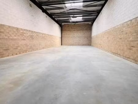 location local d’activités plaisir 78370 506m²
