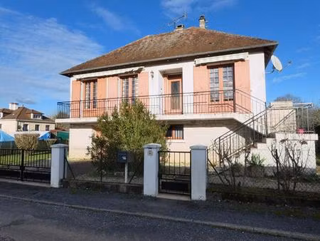 maison cherveix cubas 90 m2 / sous-sol / studio / jardin 1000m²