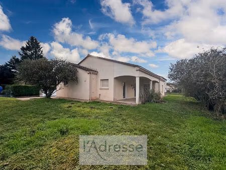 vente maison 5 pièces  130.00m²  duravel