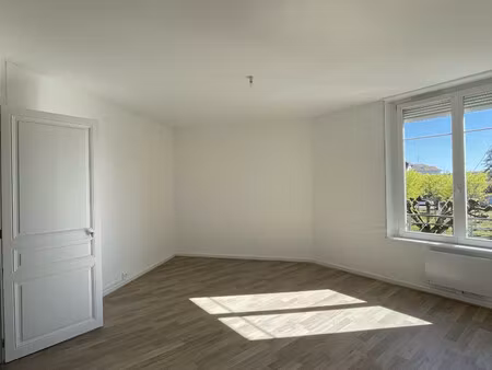 location appartement 2 pièces 62m² luneville 54300