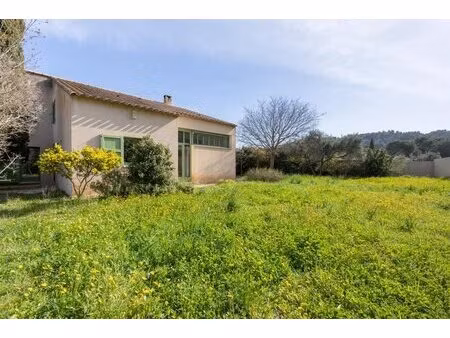 maison familiale 143 m² - 7 pièces  orgon
