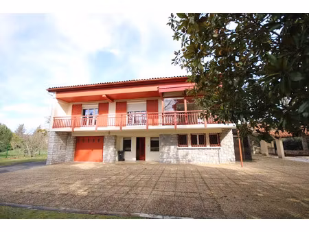 vente maison 8 pièces 221 m² à laroque-d'olmes (09600)  289 000 €