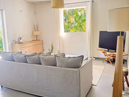 maison t4 meublee avec piscine sante-rose