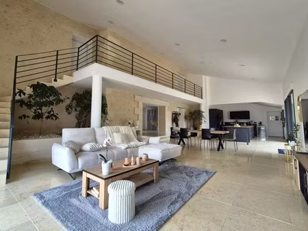vente maison 8 pièces 250 m² berson (33390)