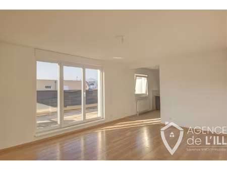 beau et lumineux 3 pièces en attique