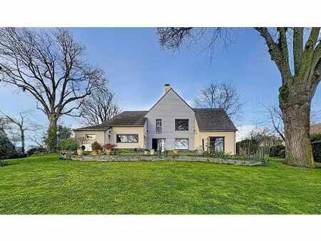 vente maison 6 pièces  163.00m²  sarrigné