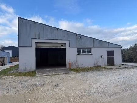 location local professionnel 295m² martinvast 50690