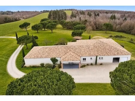 maison 7 pièces avec piscine intérieure
