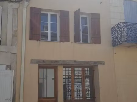 maison de village à vendre avec grand garage