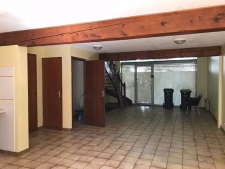 centre ville de marmande immeuble pour activité commerciale ou à réhabiliter en maison t3.