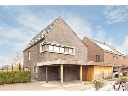 huis te koop in nijlen met 4 slaapkamers